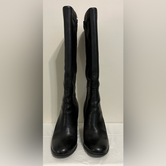 EUC LIZ & CO Women’s Black Leather Boots; Size 8.5
Approx 17” Tall, 3” Heels - Picture 2 of 14